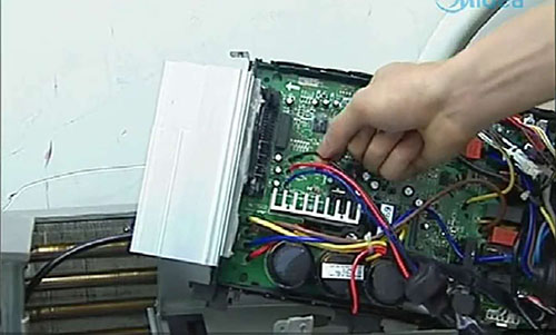 南川美的空调电话是多少